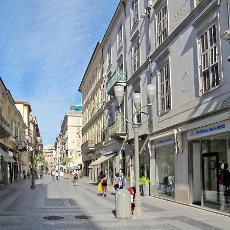 Lägenhet Acquadimare By Interhome